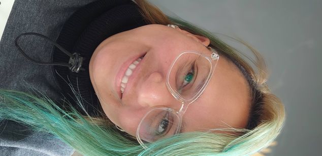 Model - Emily_ latin