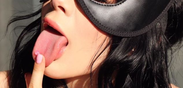 Model - EmilyPrada feet