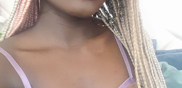 Model - OlivieLeroy heels