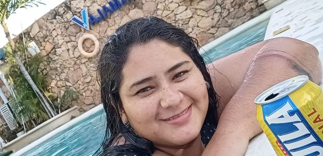 Model - Luz villa domination