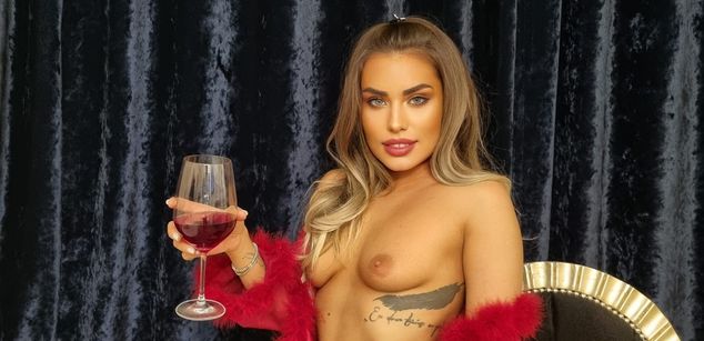 Model - AngelinaLovelyn sexy