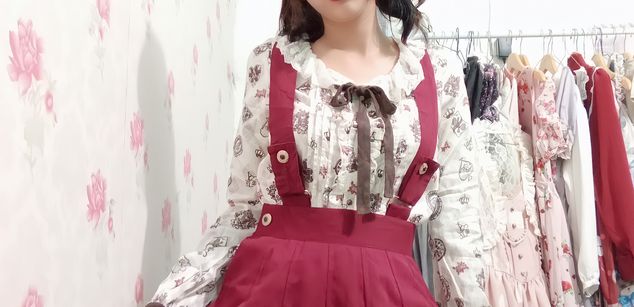 Model - Himira young