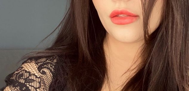 Model - Kendal sweet