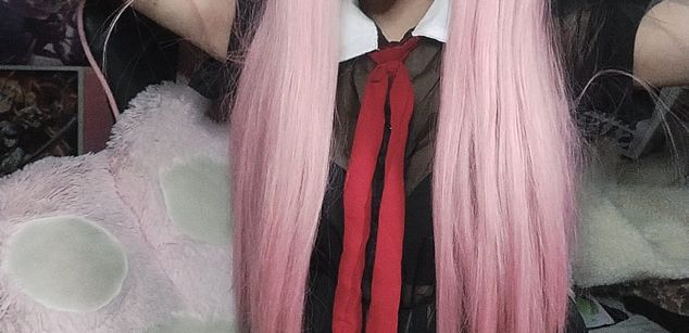 Model - iKatycat spanish