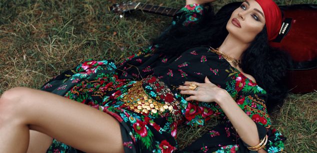 Model - AvaEmine sissy