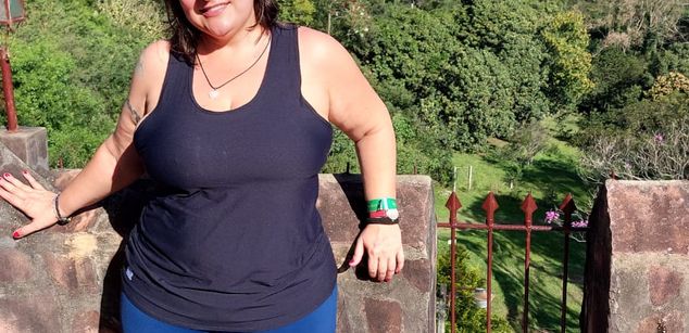 Model - Selene mature