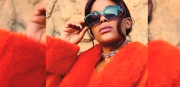 Model - DojaBooty spanks