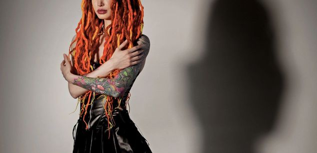 Model - Roxy-Sun bdsm