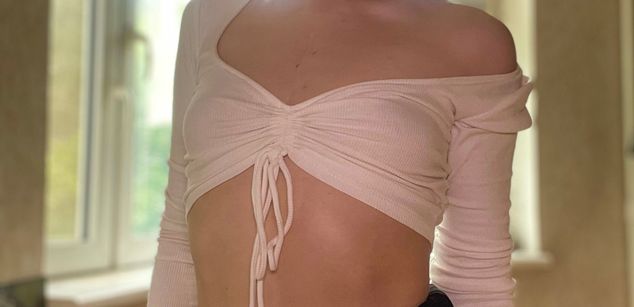 Model - miameraii pussy