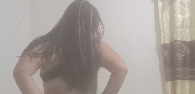 Model - Lauryn_am squirt