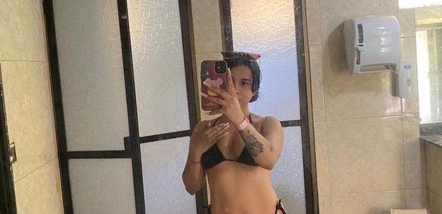 Model - Emily_Hot_ cum