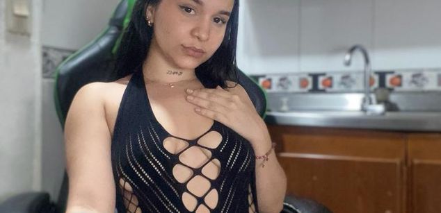 Model - Emily_Hot_ cum