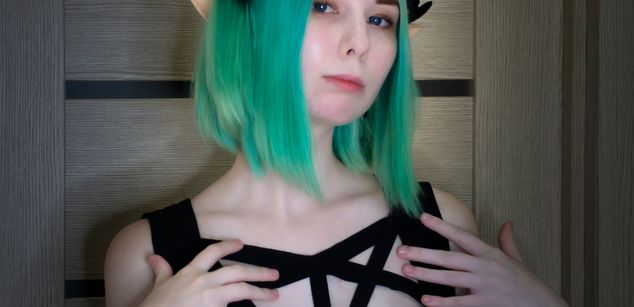 Model - Moon_Maru cosplay