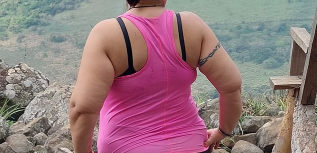 Model - Selene mature