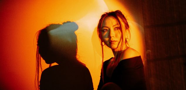 Model - Casey masturbation