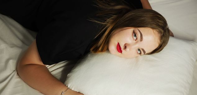 Model - Lisa bignipples