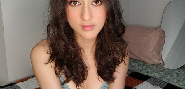 Model - Sylvie Gomez bigass