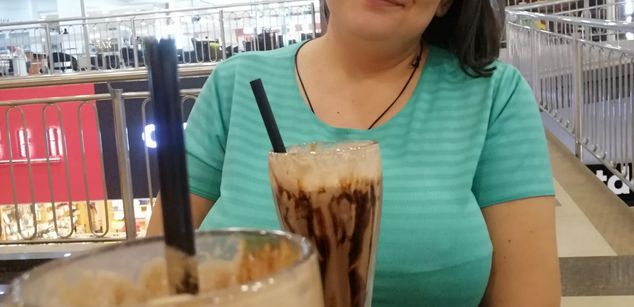 Model - Selene mature