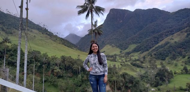 Model - Iris Moira feet