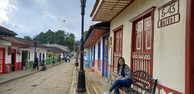 Model - Iris Moira feet