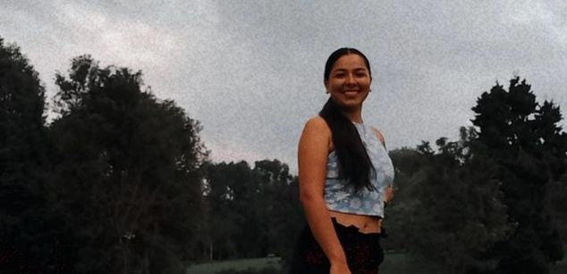 Model - Iris Moira feet