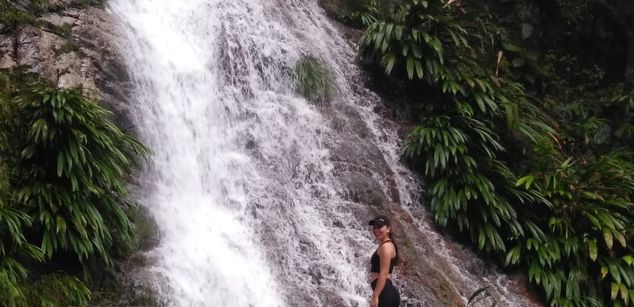 Model - Iris Moira feet