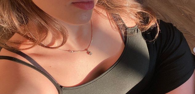 Model - DominikaRose fetish