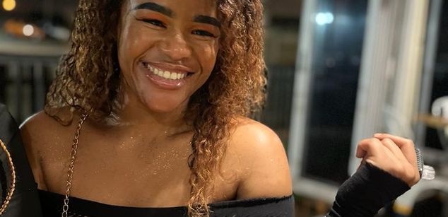 Model - DojaBooty spanks