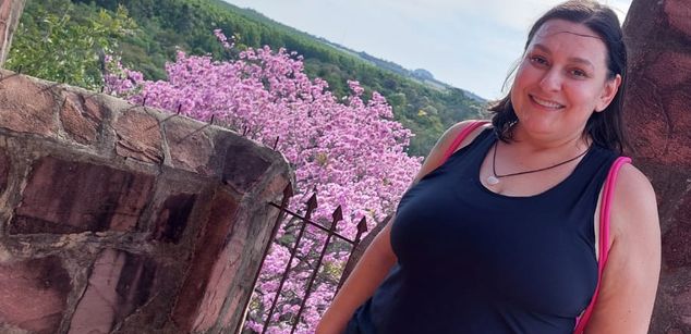 Model - Selene mature